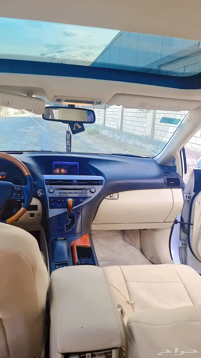 لكسز RXiS350 سعودي شبه مخزن 1