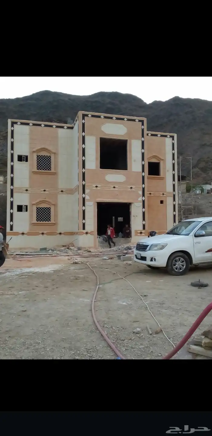 لياسه ملونه باللاسمنت الابيض وبطحاء الرياض معا اعمال العزل 3