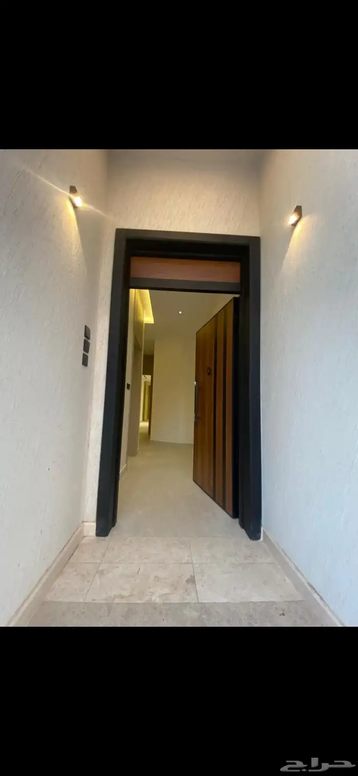 شقة تمليك مدخل مستقل بحوش _ العزيزية حي الدفاع مساحة 181 1