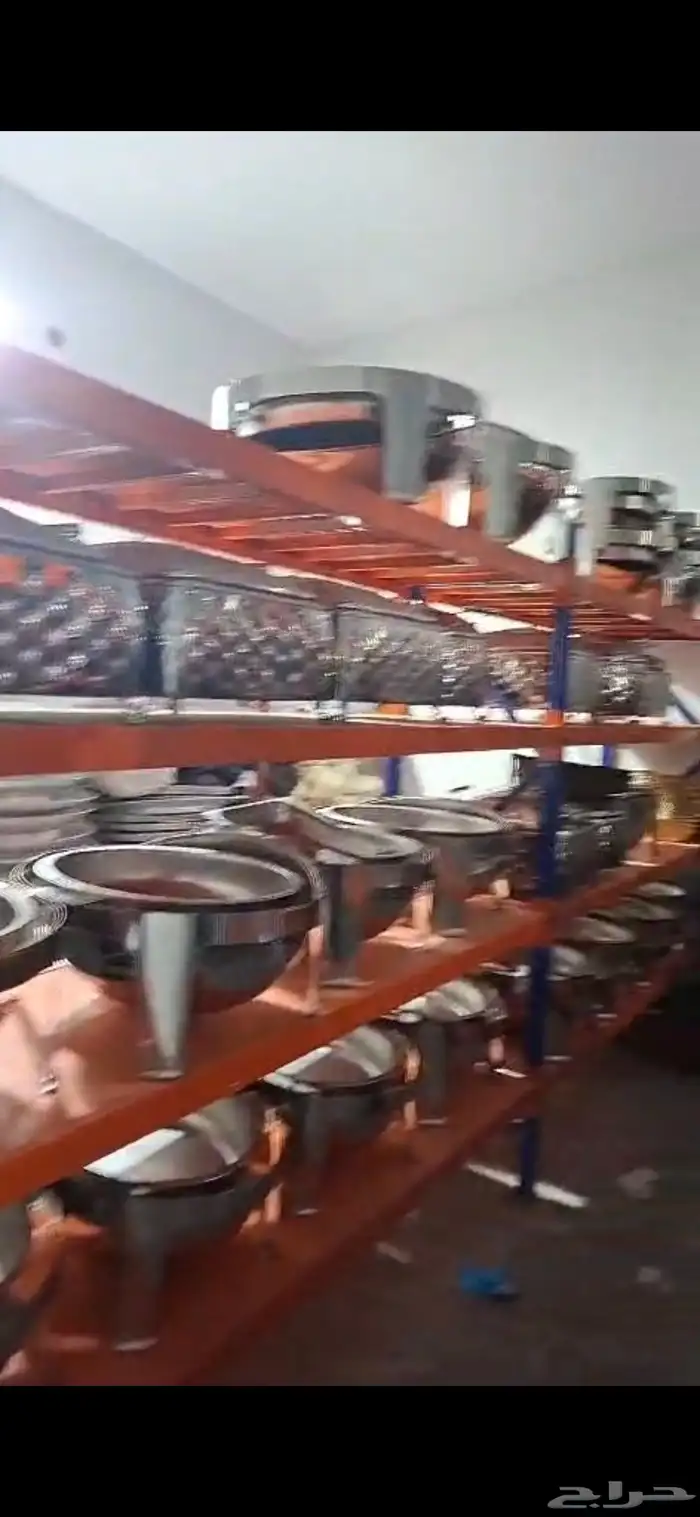 اغراض مطعم كامل للبيع للتواصل والتفاهم على الخاص او على هذا 6