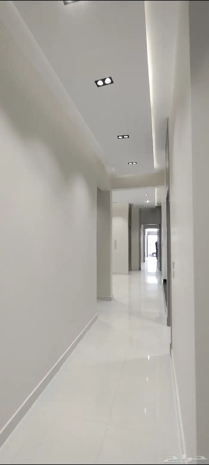 للبيع شقق ارضية وعلويه موقع مميز تشطيبات فاخرة أسعار مناسبة 14