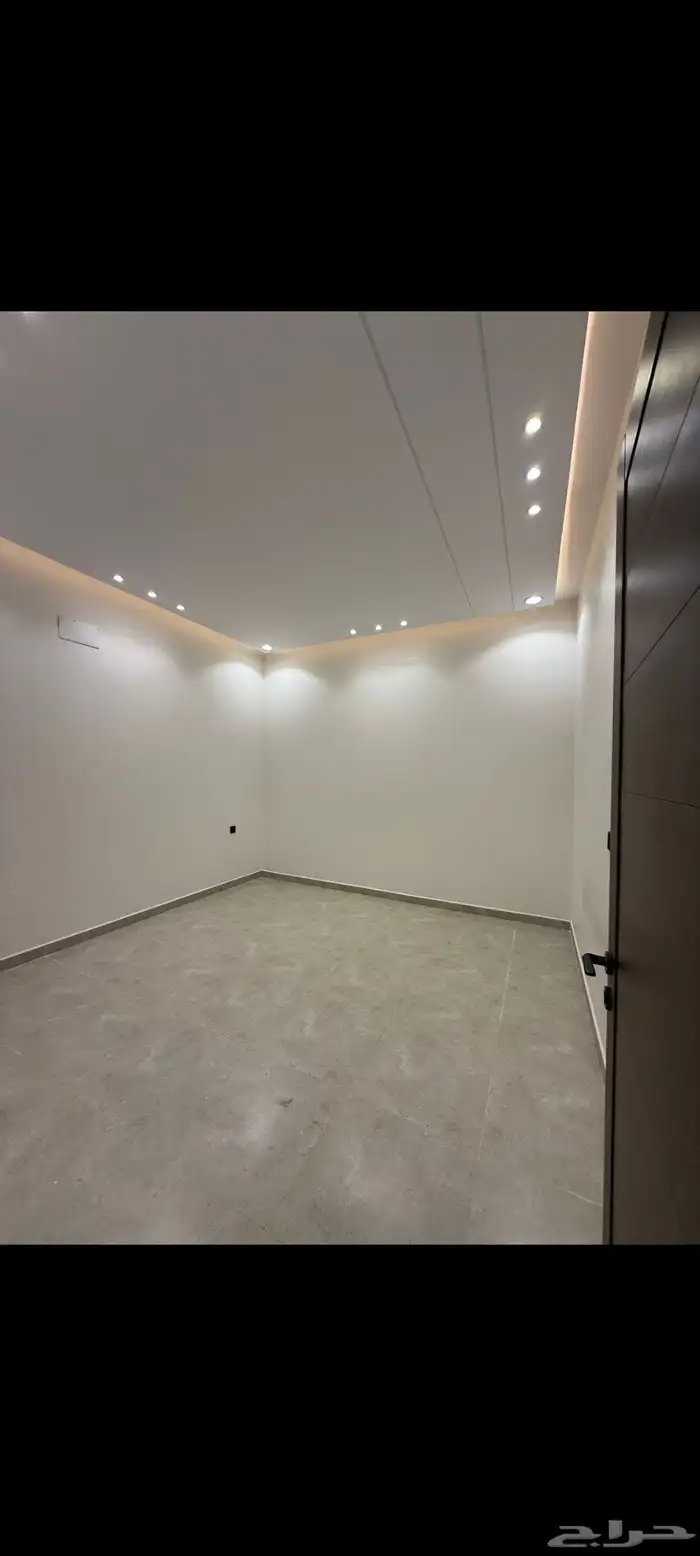 للبيع شقق علويه موقع مميز تشطيبات فاخرة جميع الخدمات والضمان 28