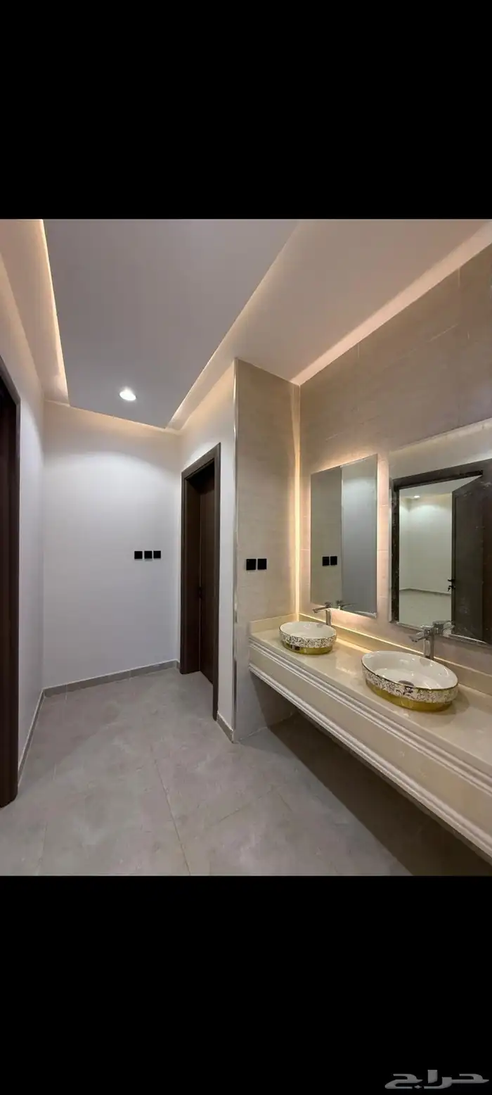 للبيع شقق علويه موقع مميز تشطيبات فاخرة جميع الخدمات والضمان 31