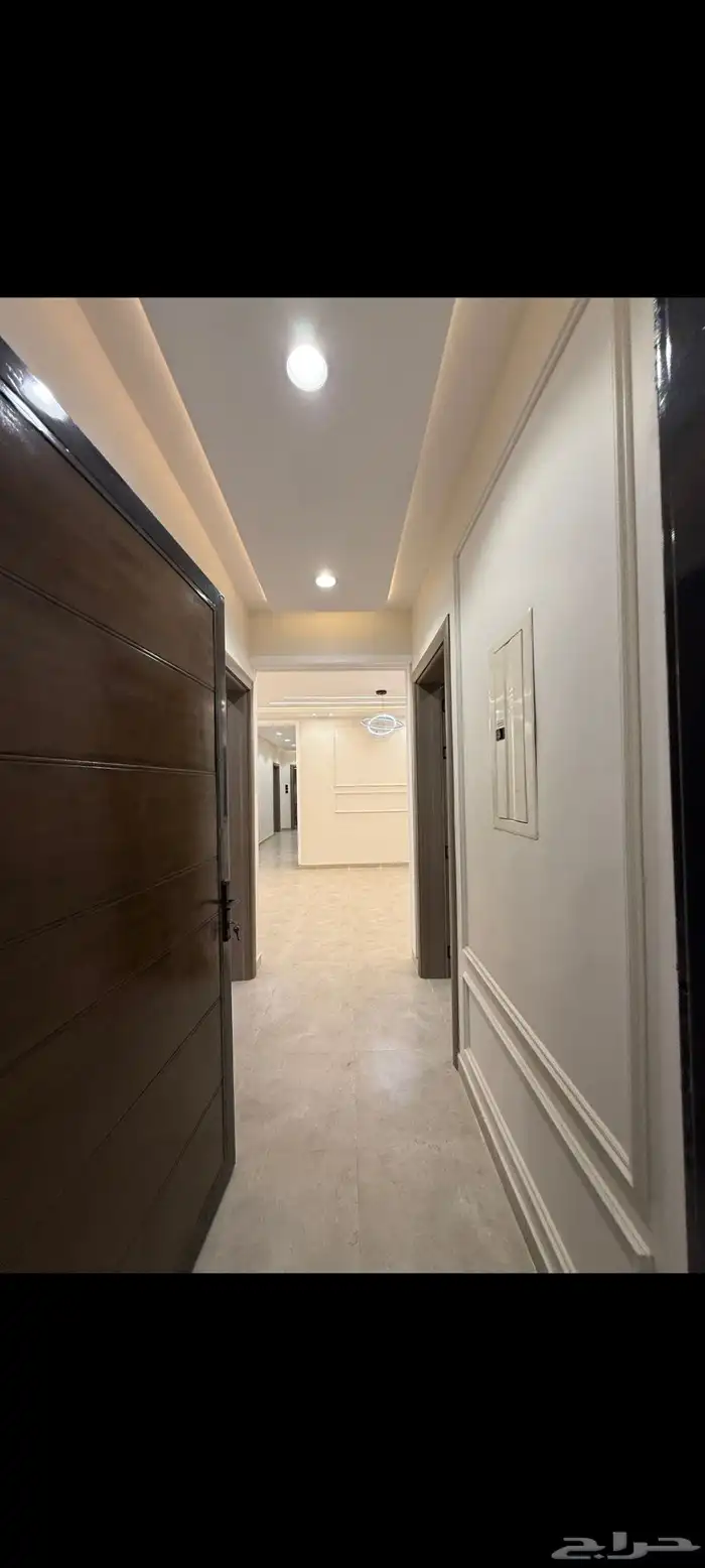 للبيع شقق علويه موقع مميز تشطيبات فاخرة جميع الخدمات والضمان 9
