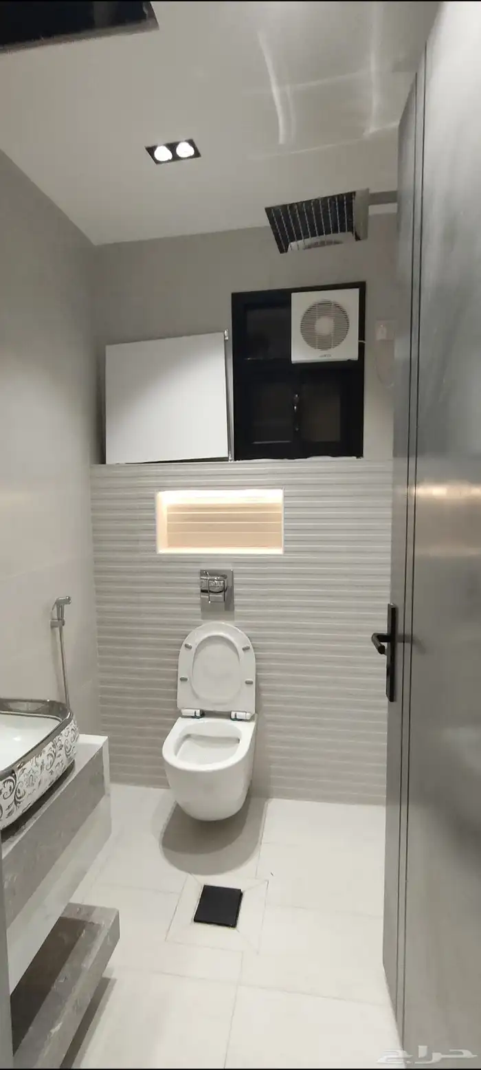 للبيع شقق ارضية وعلويه موقع مميز تشطيبات فاخرة أسعار مناسبة 12