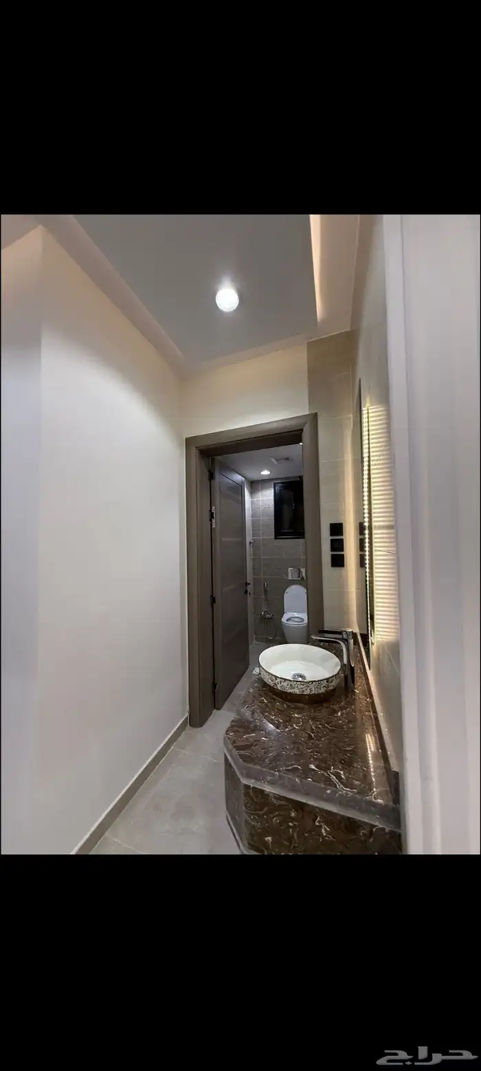 للبيع شقق علويه موقع مميز تشطيبات فاخرة جميع الخدمات والضمان 23