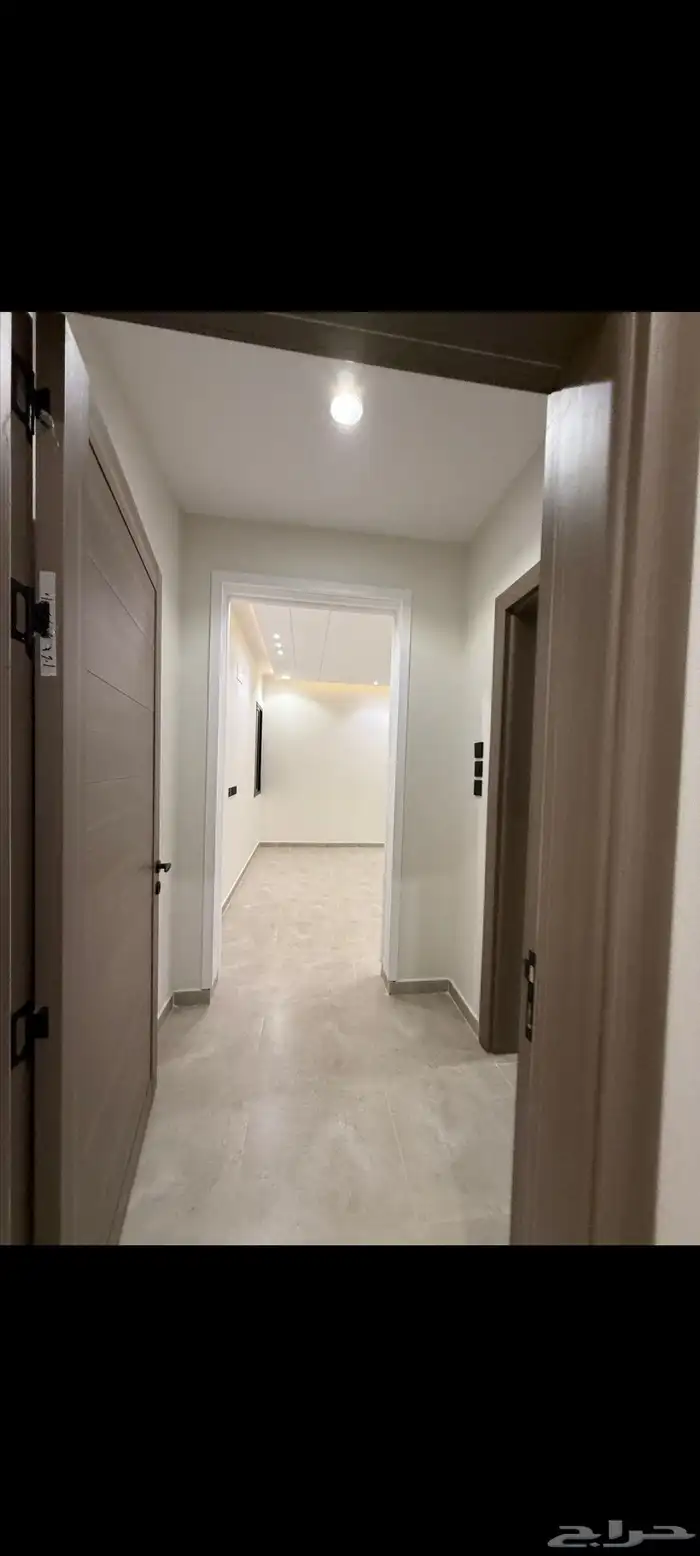 للبيع شقق علويه موقع مميز تشطيبات فاخرة جميع الخدمات والضمان 21