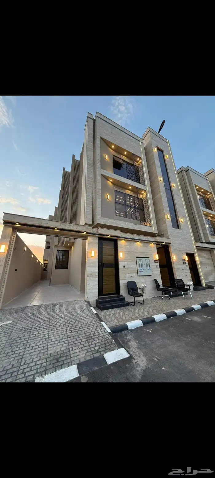 للبيع شقق علويه موقع مميز تشطيبات فاخرة جميع الخدمات والضمان 2