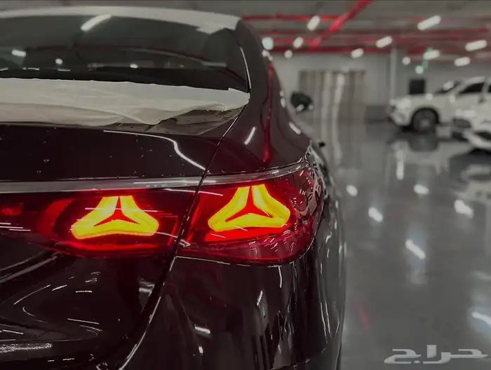 مرسيدس E200 موديل 2025 بسعر مناسب 3