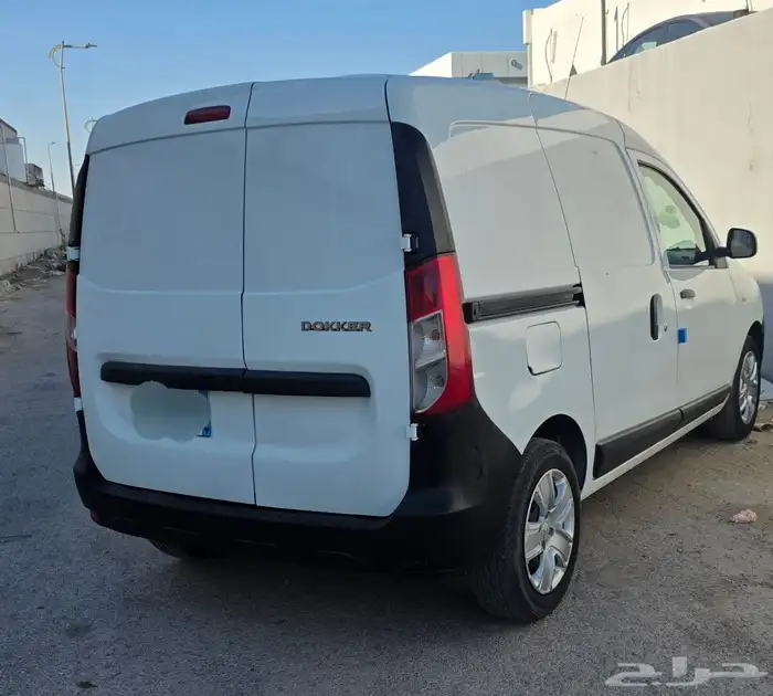 رينو دوكر فان 2022 حبتين نضيف بنزين 14
