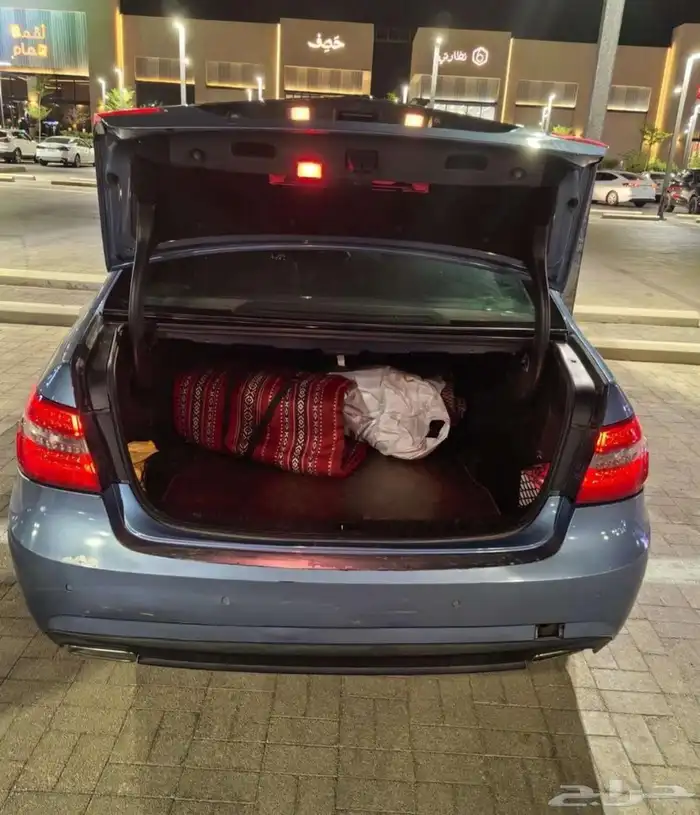 مرسيدس E300 نظيف موديل 2010 1