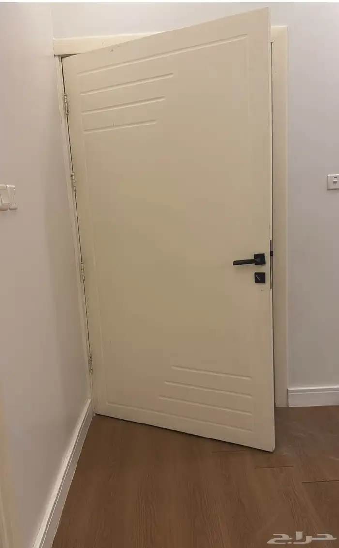 ابواب خشب للبيع 7 ابواب 0