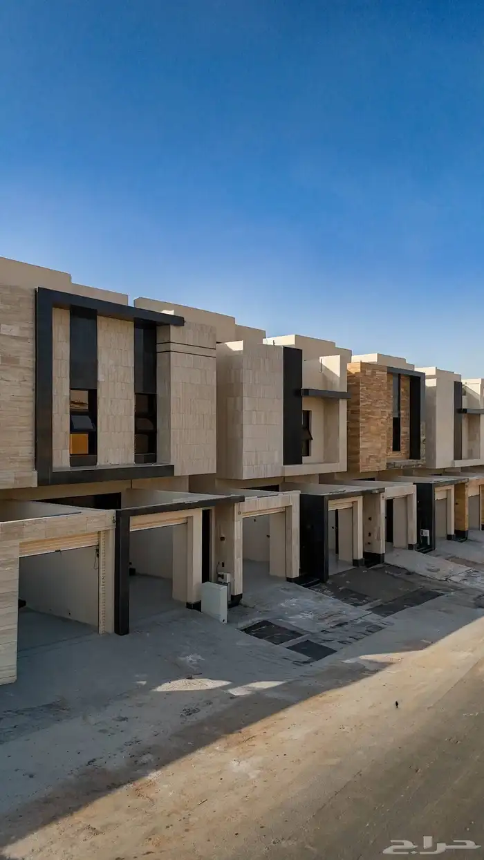 تاون هاوس وبنتهاوس للبيع في شرق الرياض حي الأندلس 5