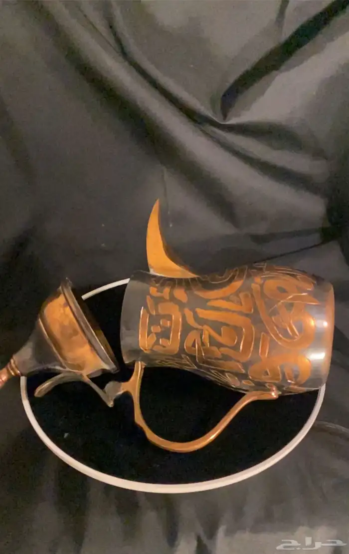 دله متحفيه عليها كتابات من جميع الجهات 0