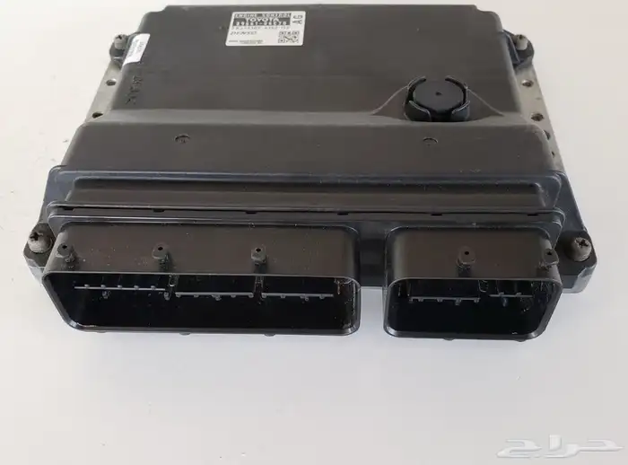 كمبيوتر كامري 2011 قير عادي للبيع 1