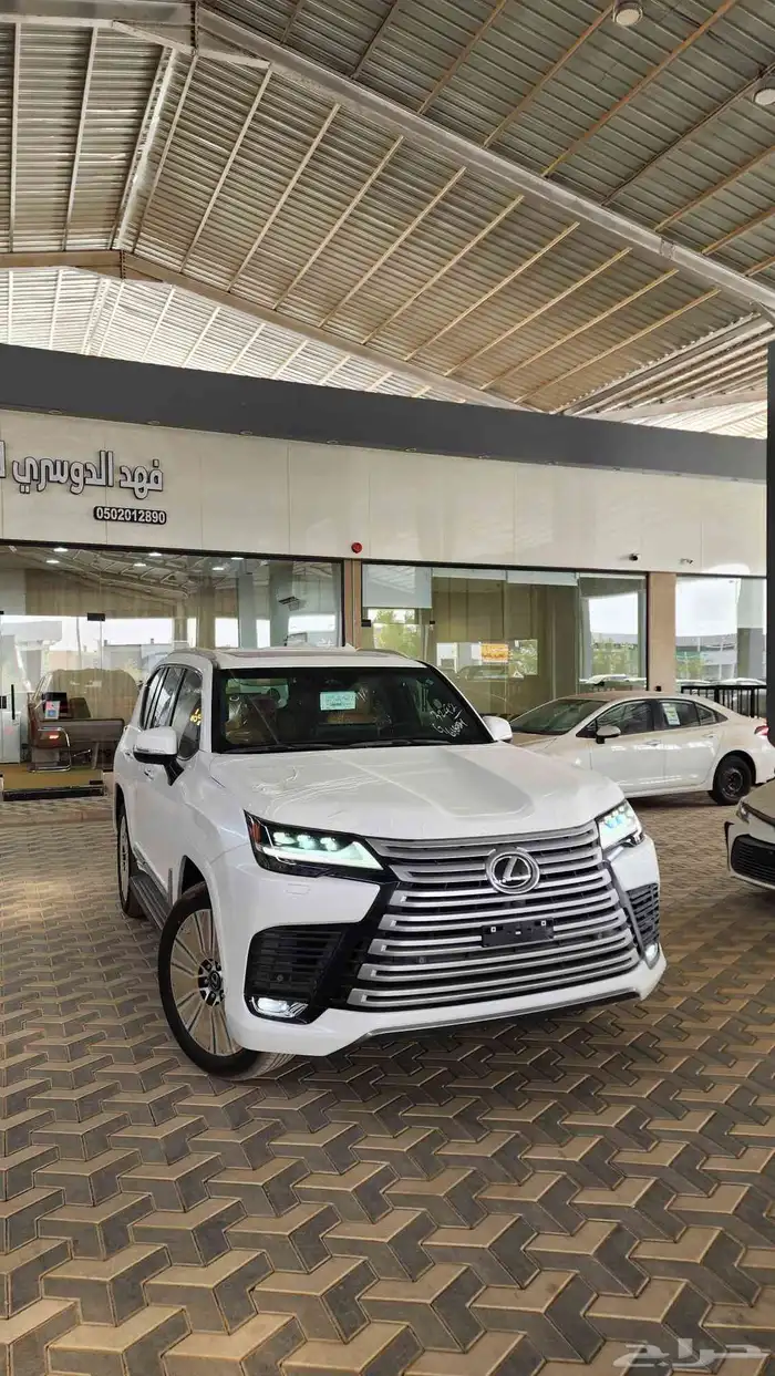 لكزس LX600 BB سعودي ابيض جملي واسود جملي ( 2025 ) 3