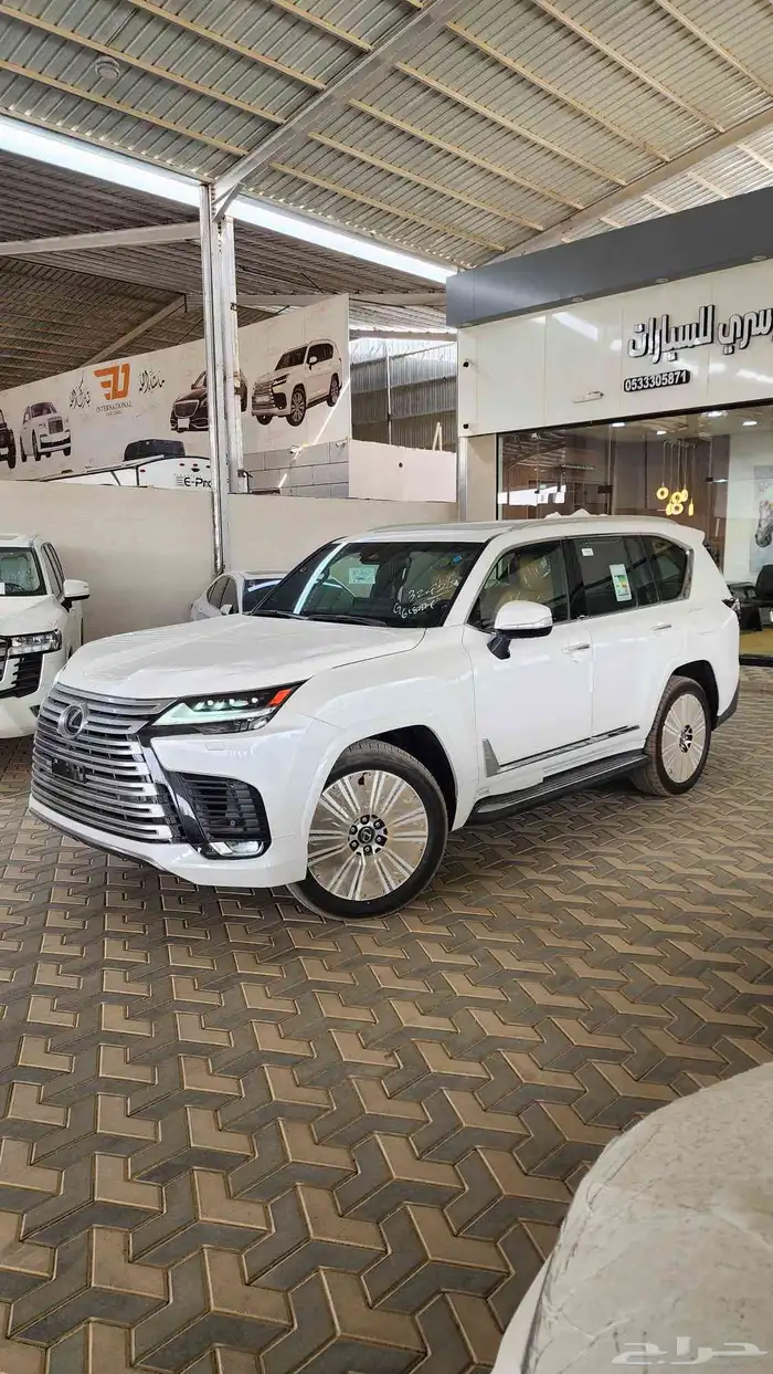 لكزس LX600 BB سعودي ابيض جملي واسود جملي ( 2025 ) 1