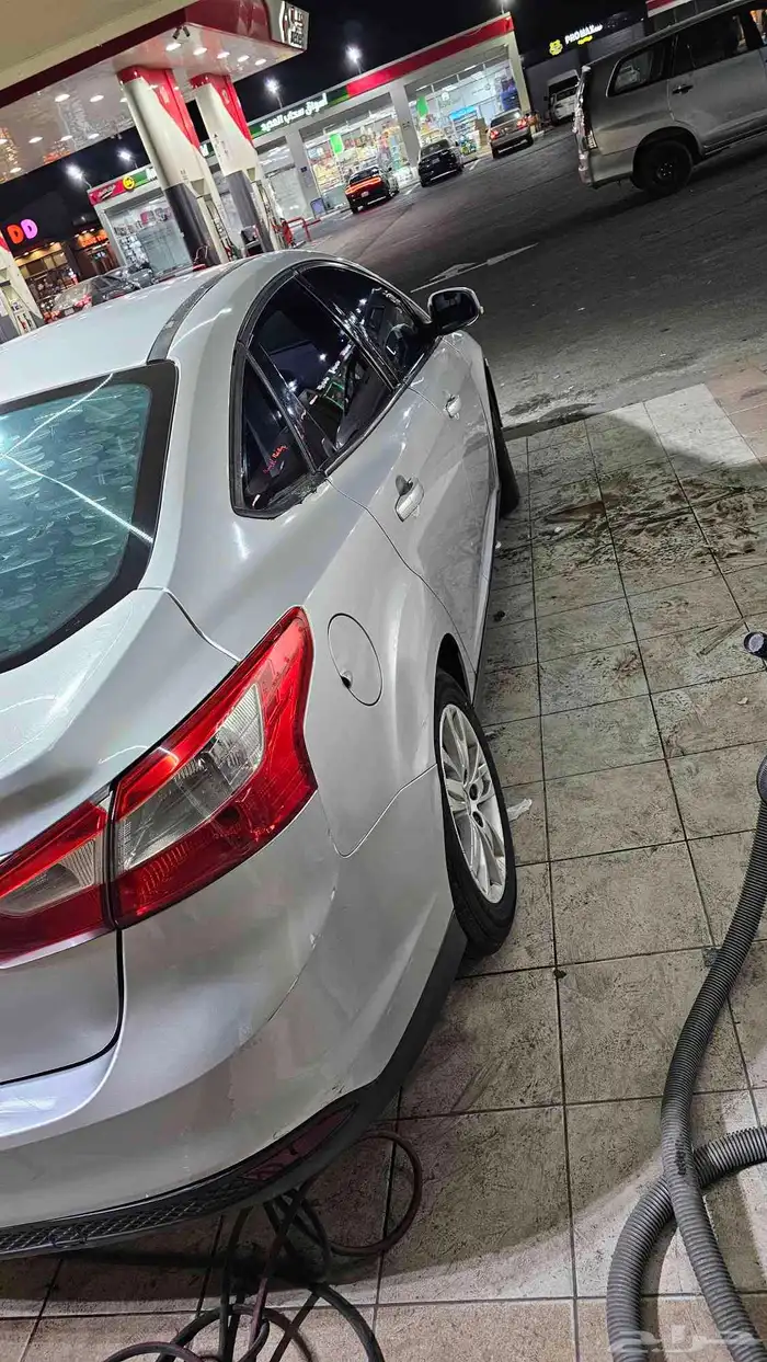 للبيع فورد فوكس نظيف 2012 للبيع 5