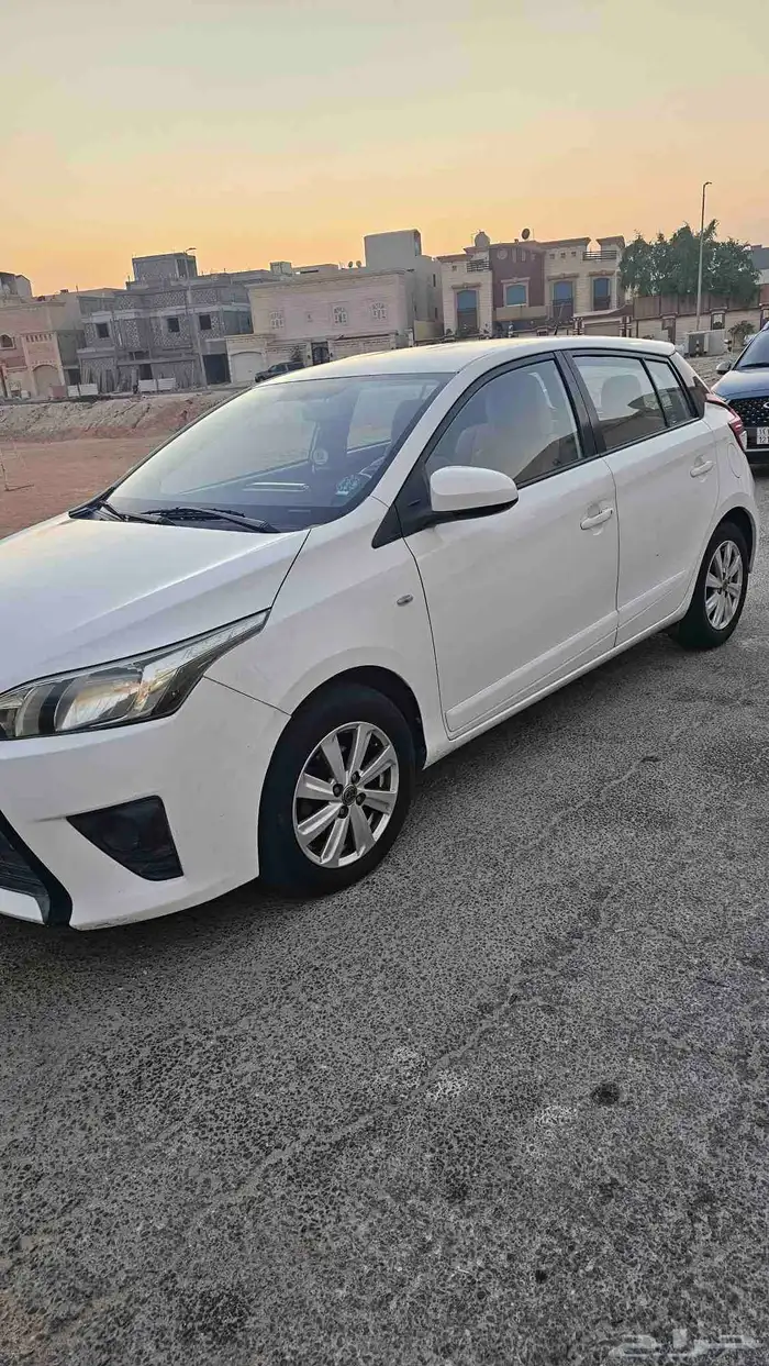 تويوتا يارس هاتشباك 2015 3