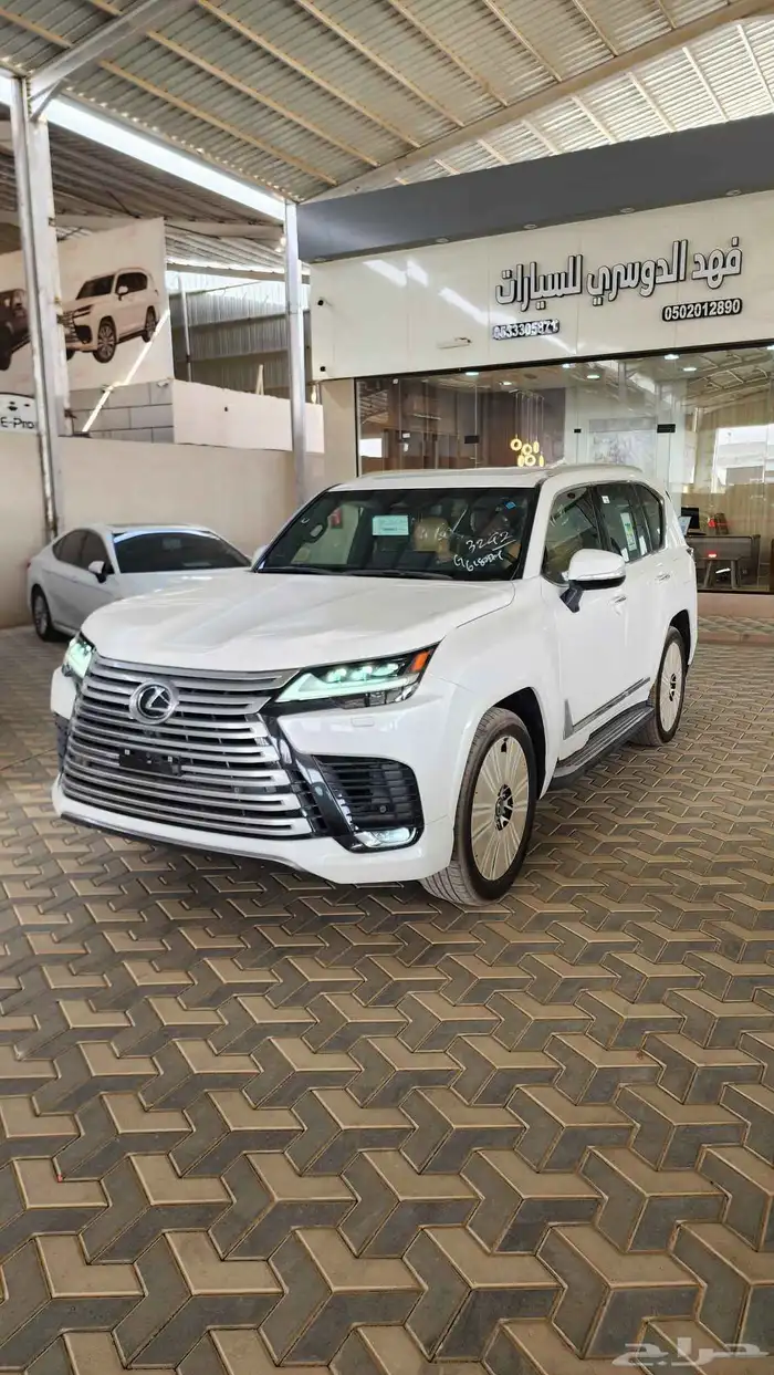 لكزس LX600 BB سعودي ابيض جملي واسود جملي ( 2025 ) 5