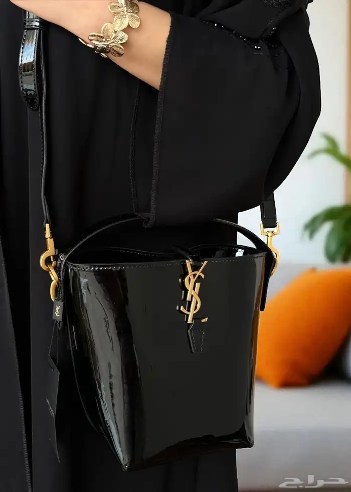 شنط ماركه سلوران مطفي ولمعه توصيل فوري الرياض 2