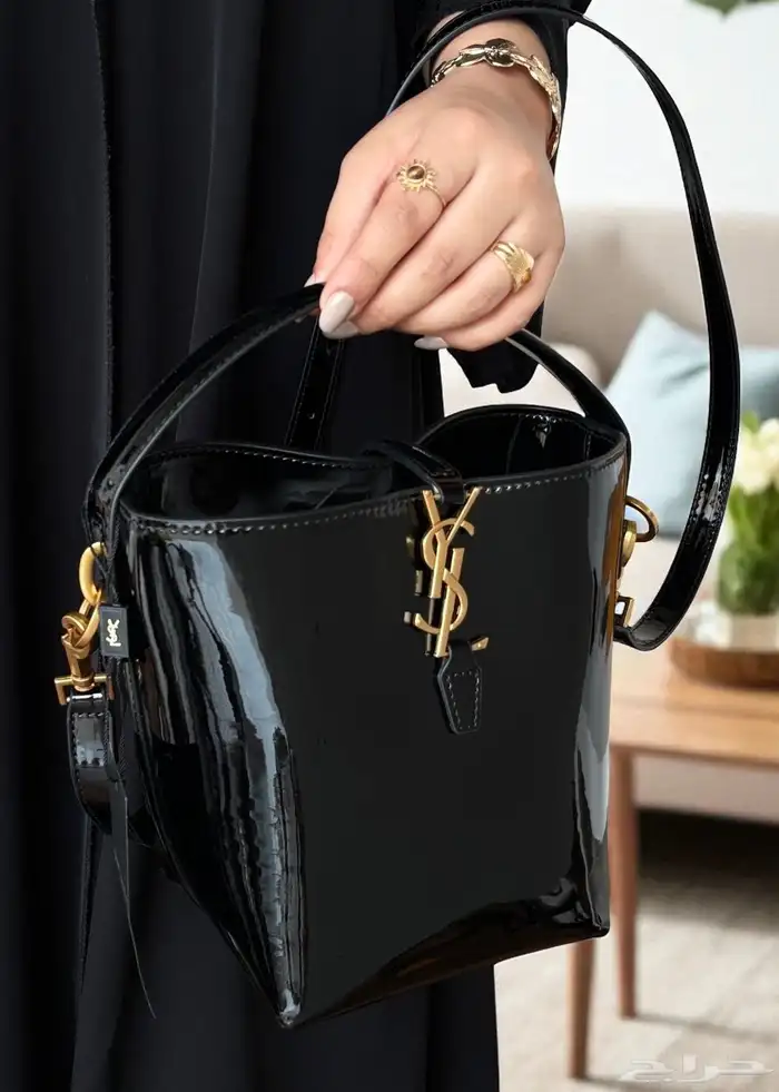 شنط ماركه سلوران مطفي ولمعه توصيل فوري الرياض 9