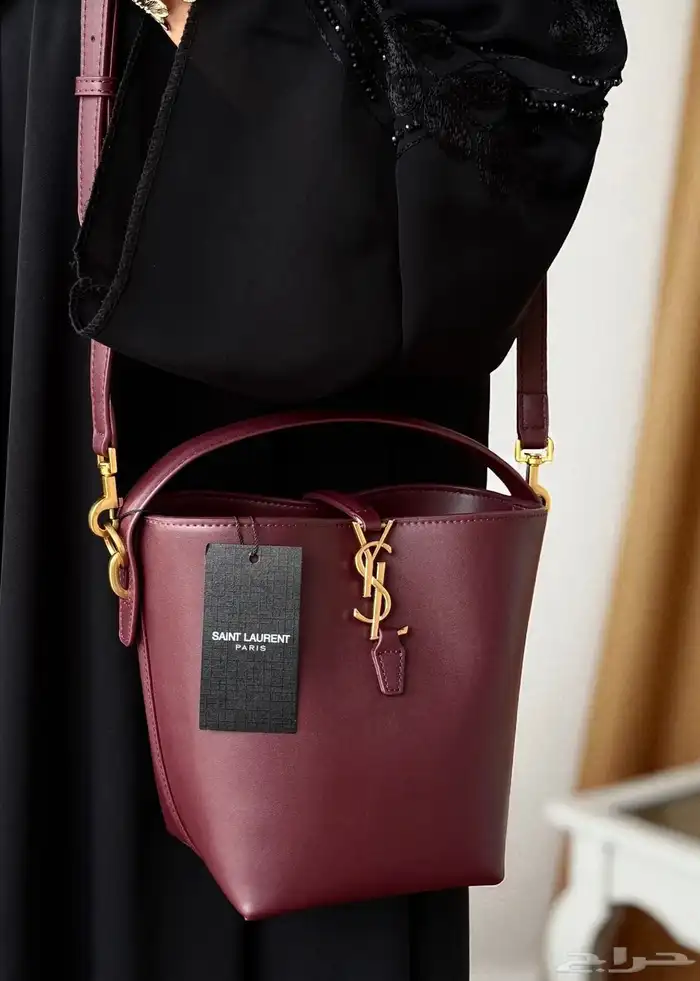 شنط ماركه سلوران مطفي ولمعه توصيل فوري الرياض 11