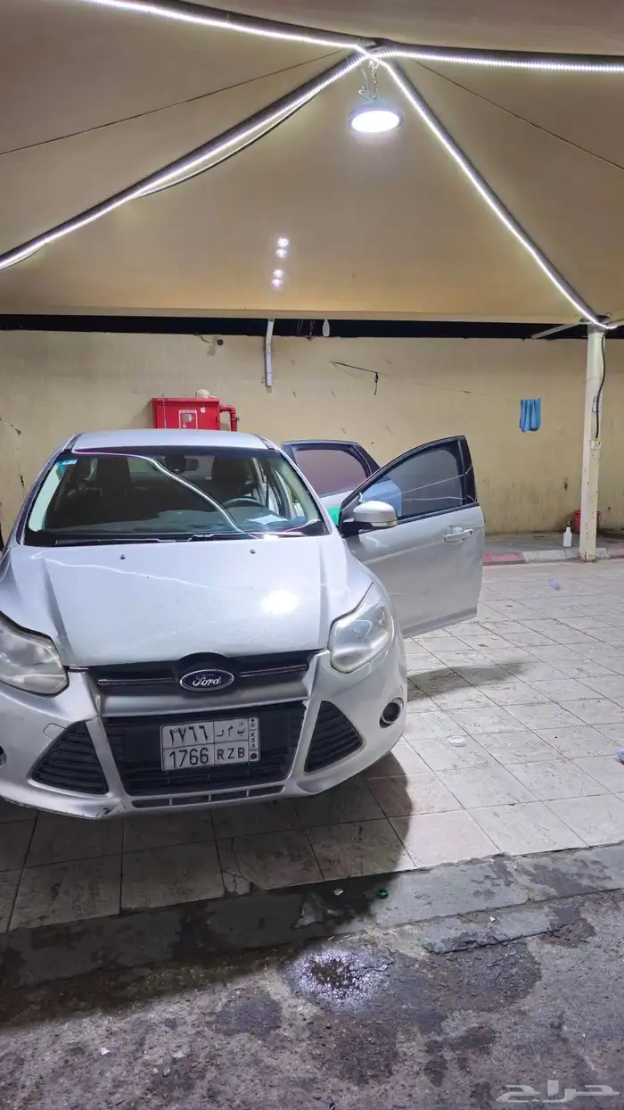 للبيع فورد فوكس نظيف 2012 للبيع 0