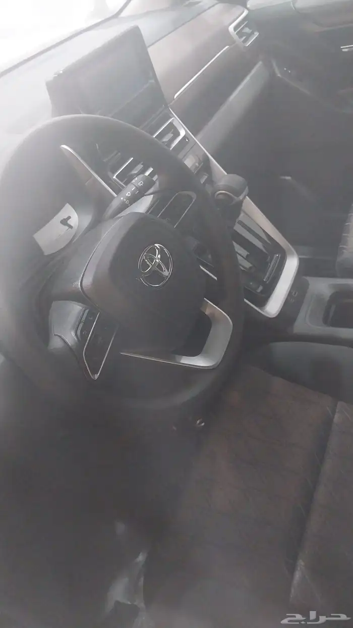 تويوتا انوفا GL 2026 بنزين ابيض ورمادي 2