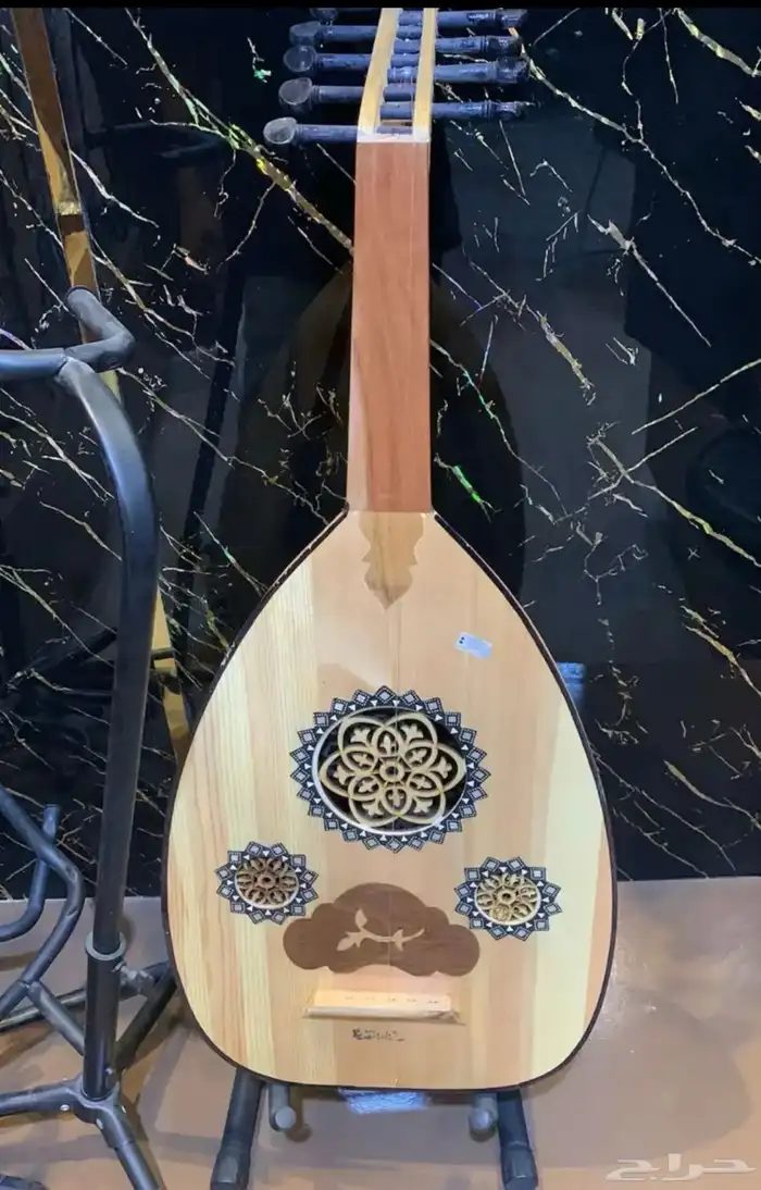 عود عزف للبيع 0