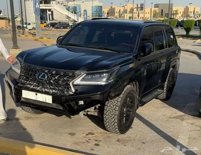 صدام لكزس فيبر 0