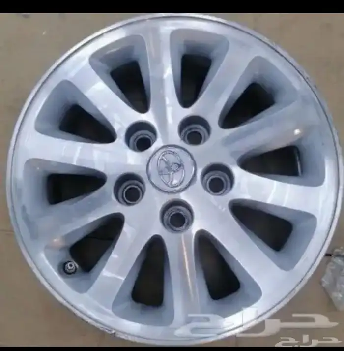 للبيع جنوط كامري 2002 1