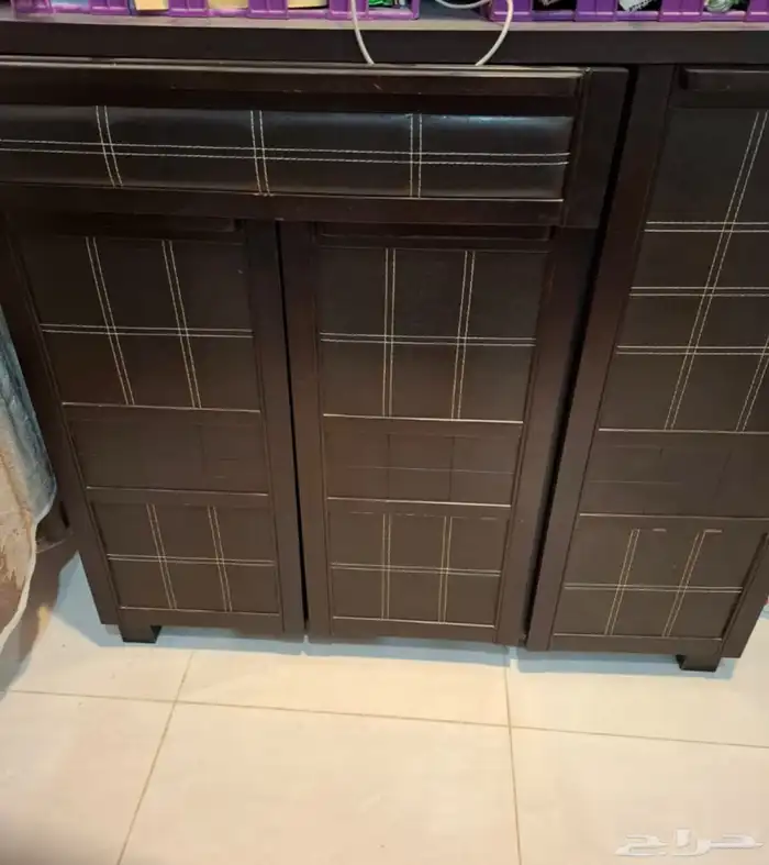 دولاب ملابس وخزانة جزم جميعها نظيفه وسرير تحتاج فك عند النقل 1