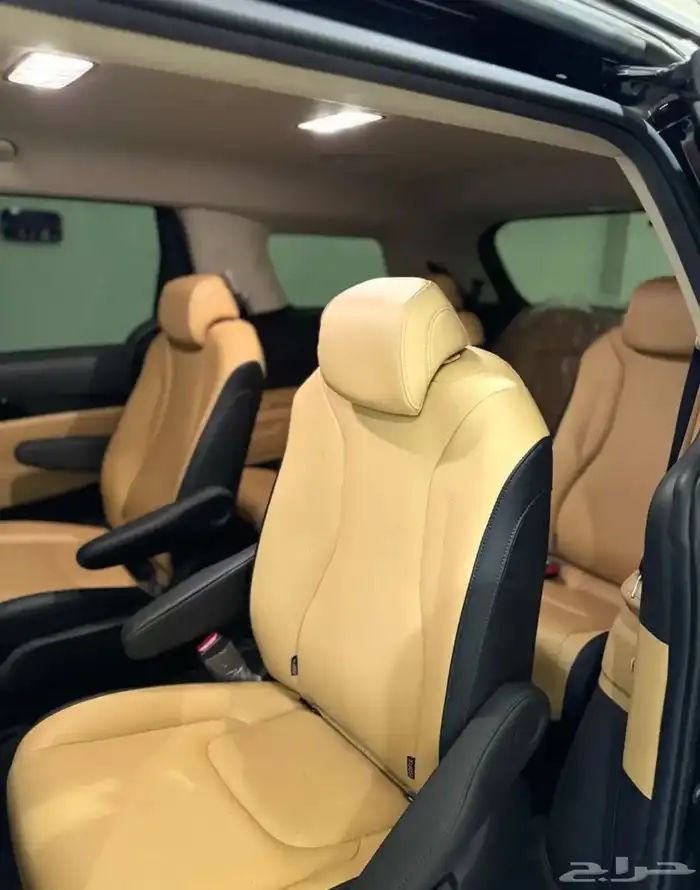 كيا كرنفال 2021 ( ديزل ) فل كامل بحالة الوكالة 33