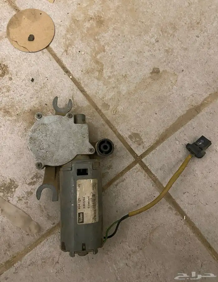 للبيع قطع غيار كابرس ولومينا من 2000 إلى 2006 36