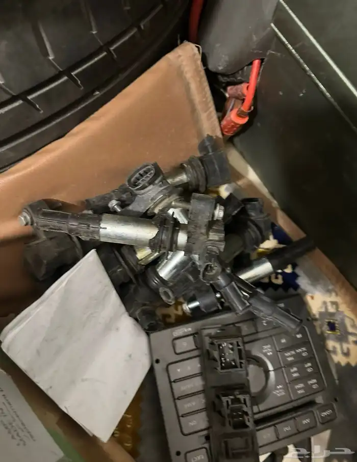 للبيع قطع غيار كابرس ولومينا من 2000 إلى 2006 20