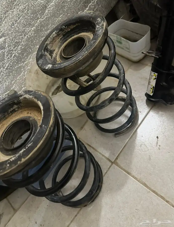 للبيع قطع غيار كابرس ولومينا من 2000 إلى 2006 18