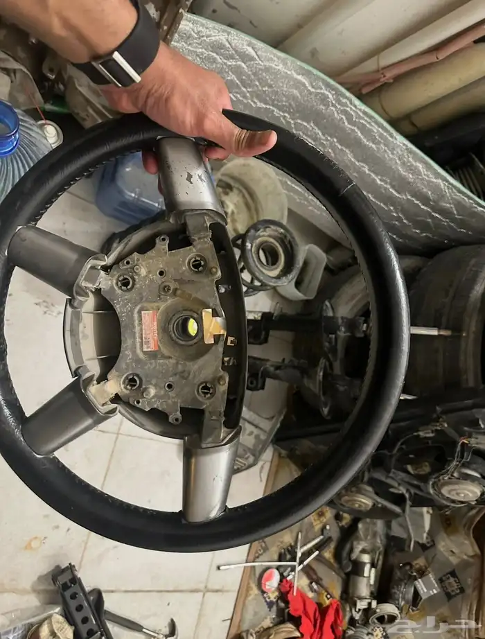 للبيع قطع غيار كابرس ولومينا من 2000 إلى 2006 46