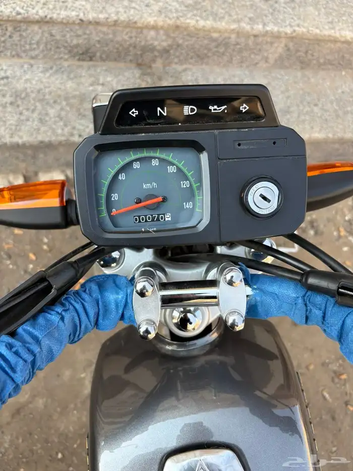 دباب بور سبورت AX100 1