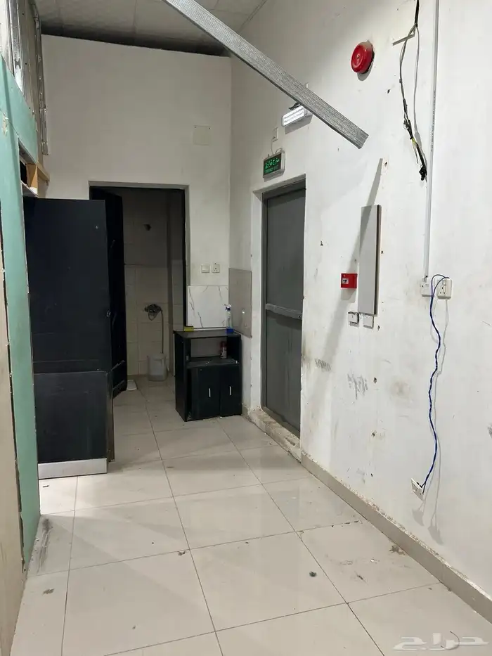 للايجار صالة تجارية 4