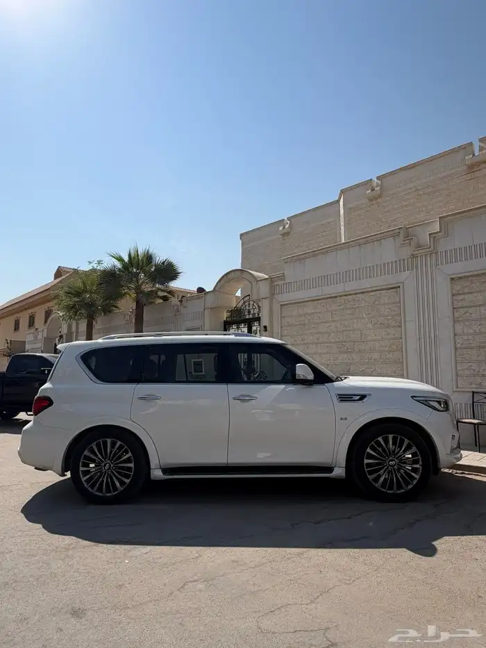 للبيع انفنيتي 2019 - QX80 فل كامل 2