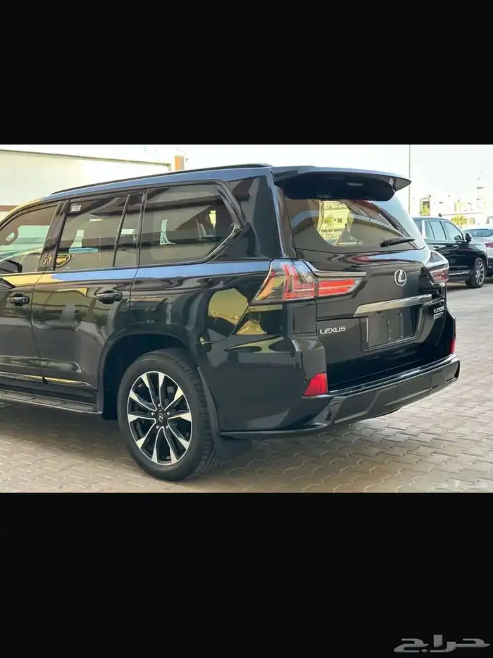 لكزس بلاك اديشن 2021 عبداللطيف جميل 1