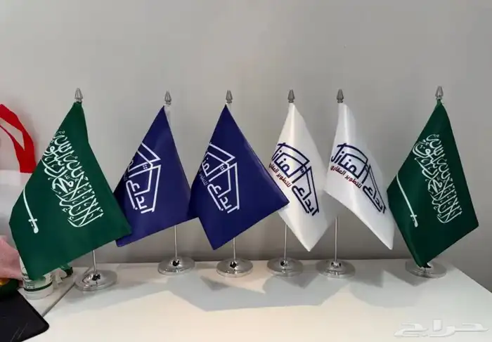 تفصيل صور الملوك كانفس طقم مكتبي على الطلب 3