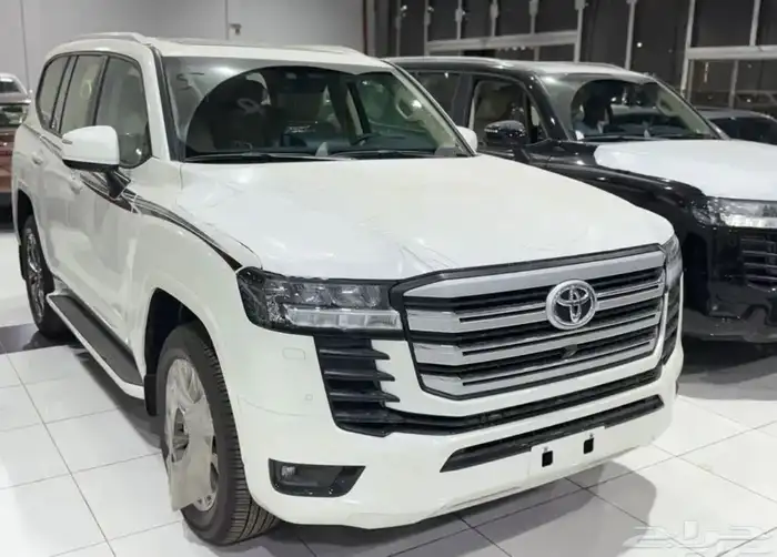 جي اكس ار L4 بنزين 2025 ابواب شفط اللون ابيض 1