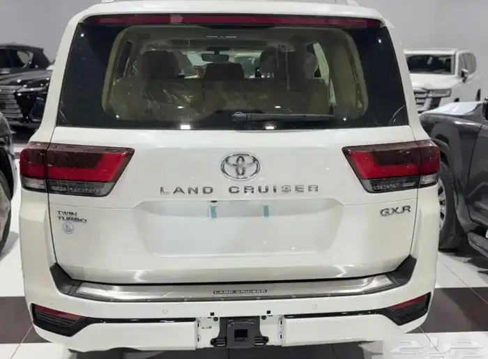 جي اكس ار L4 بنزين 2025 ابواب شفط اللون ابيض 5