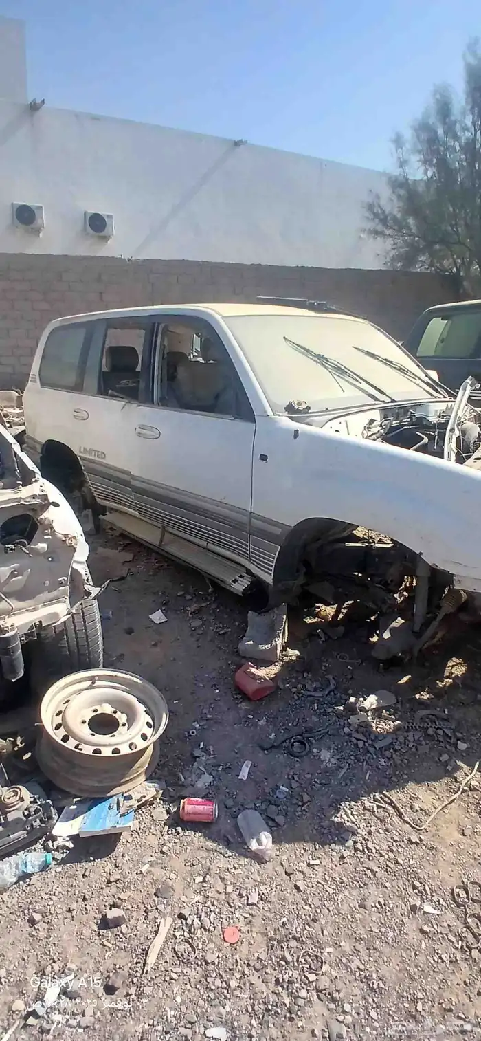 تشليح قطع غيار جيب تويوتا من 1980 الى 2016 2