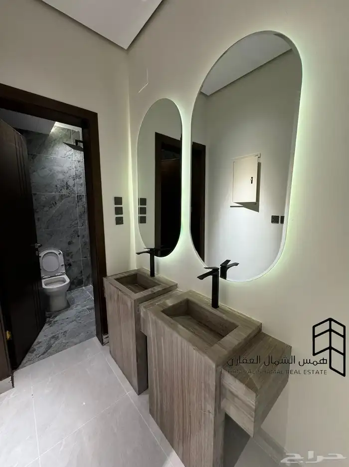 للبيع فيلا روف حي الاخضر 4