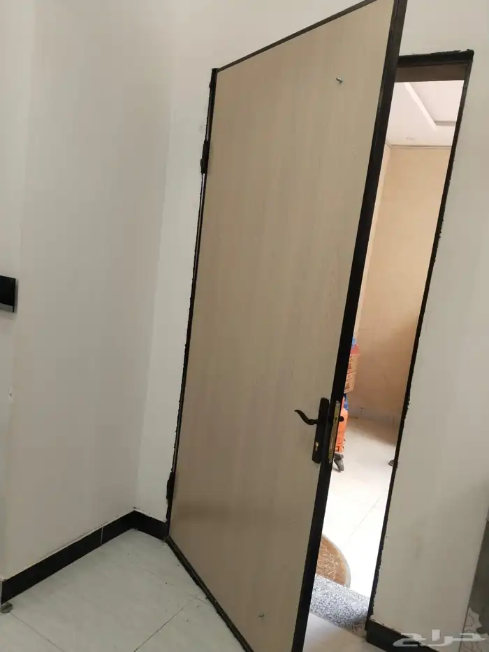 باب كلادينج المنيوم باب حديد سندوتش بينل ابواب المنيوم باب 0