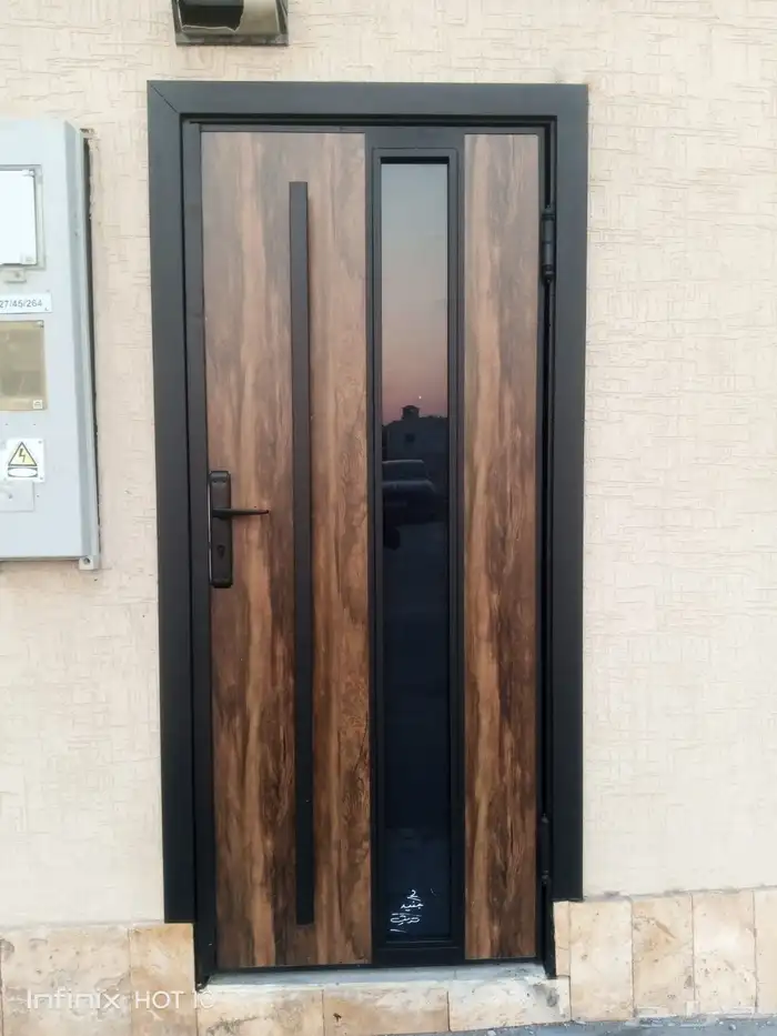 باب كلادينج المنيوم باب حديد سندوتش بينل ابواب المنيوم باب 7