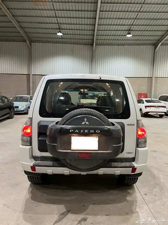 للبيع باجيرو 2020 سعودي باب واحد مكينه 3.8 6V 25